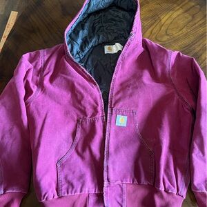 Men’s XL carhartt hooded canvas jacket in burgundy